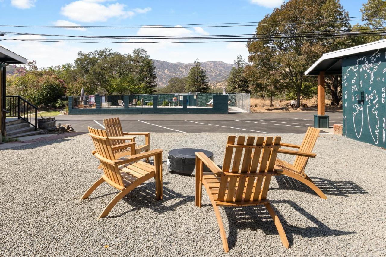 The Atwell Sequoia Motel Rm 8 Three Rivers Eksteriør billede