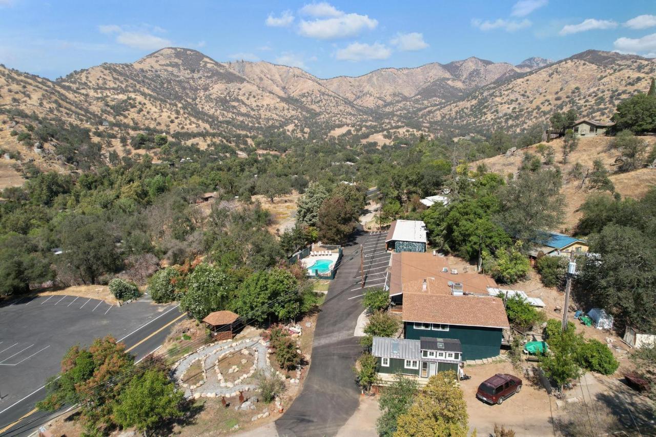 The Atwell Sequoia Motel Rm 8 Three Rivers Eksteriør billede