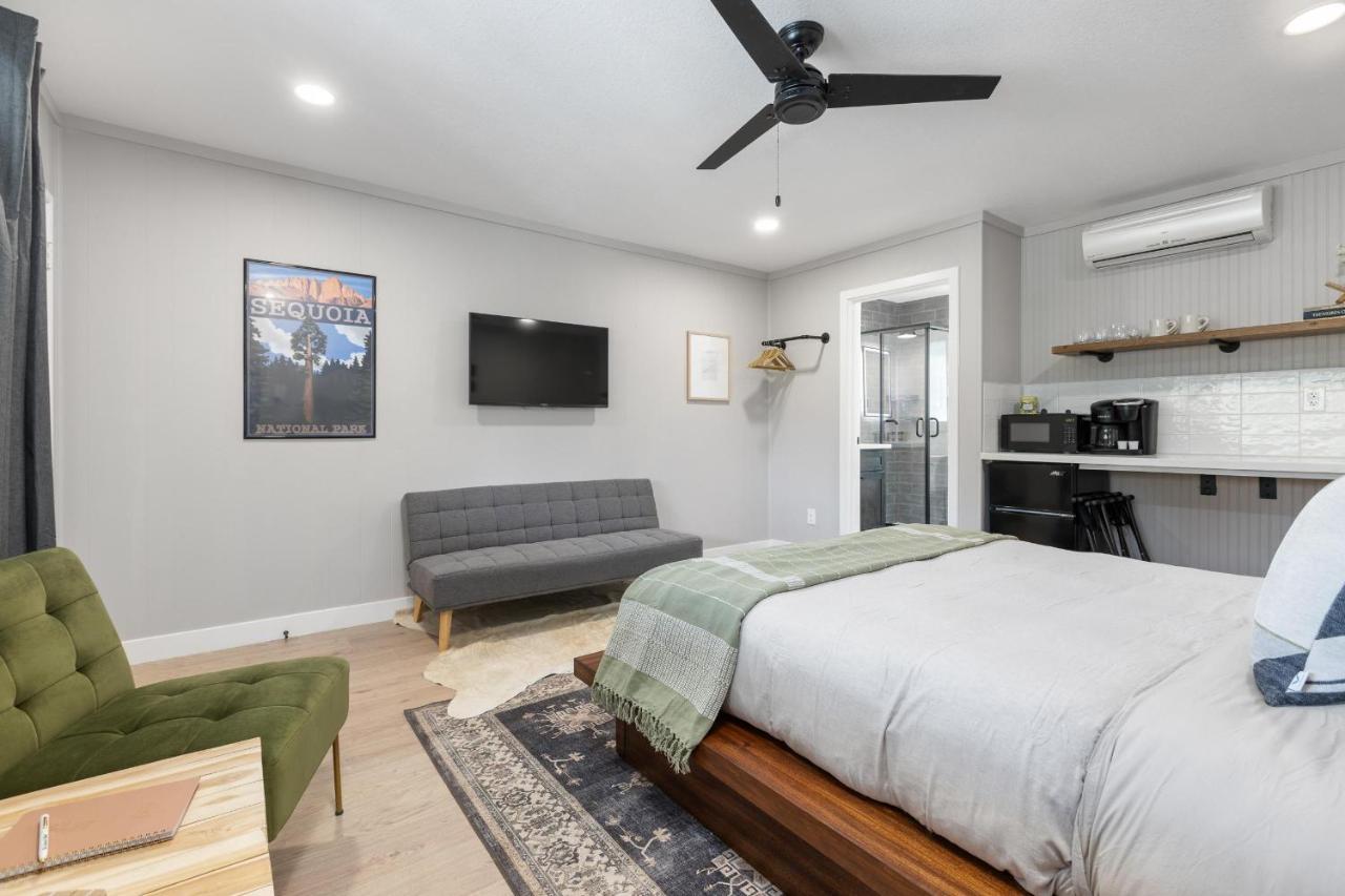 The Atwell Sequoia Motel Rm 8 Three Rivers Eksteriør billede
